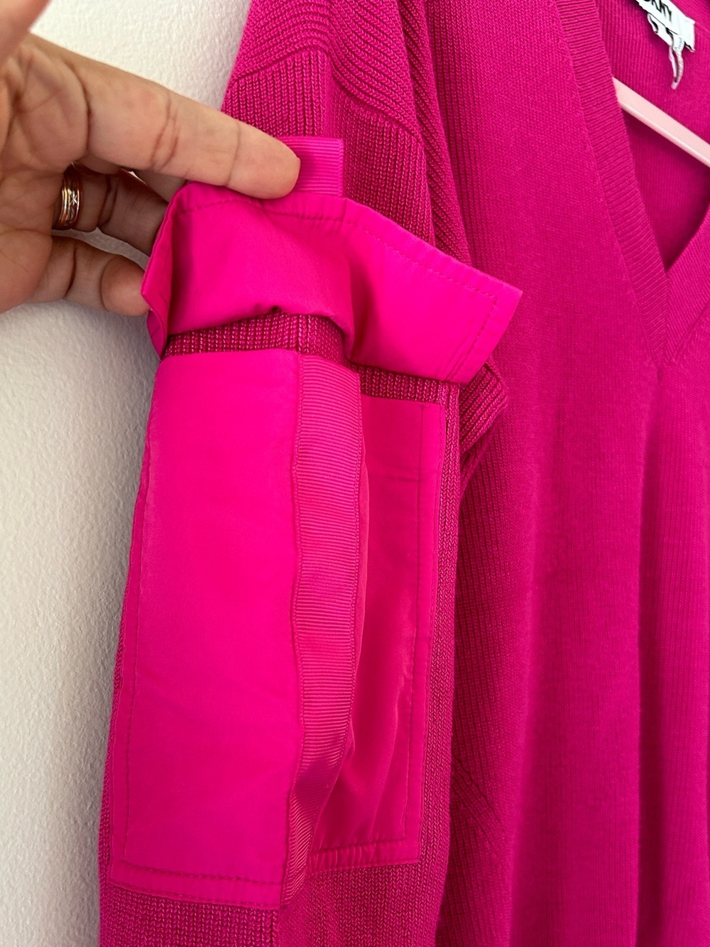 DKNY Women's V-Neck Sweater in Bright Fuchsia Pink - Picture 3 of 9